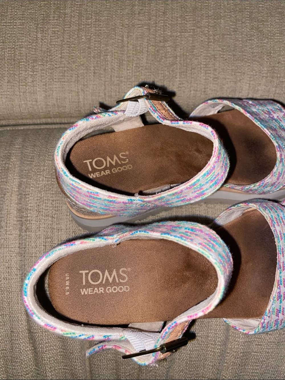 TOMS Dani Wedge Sandal  Size 6 1/2 - Picture 3 of 6